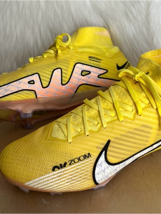 Nike Air Zoom Mercurial Yellow Cleats Superfly 9